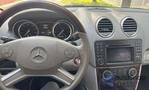 2011 Mercedes-Benz Gl 450 4Matic z USA, uszkodzony, nr VIN 4JGBF7BE0BA662596